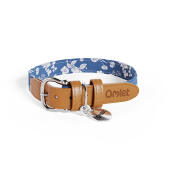 Collare medio per cani con stampa floreale blu gardenia in porcellana di Omlet.