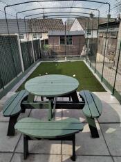 Catio extra large, pur rimanendo uno spazio esterno utilizzabile 