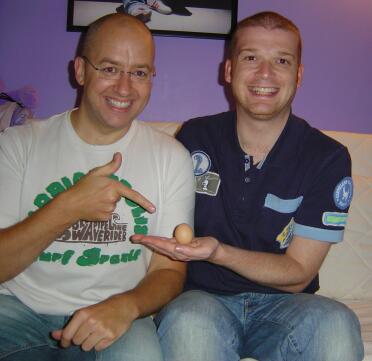 Il primo uovo di Chris e Rob - 3 luglio 2007. Ma chi l'ha deposto - Audrey o Greta ...?