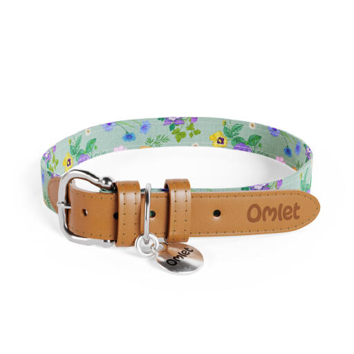 Collare grande per cani con stampa floreale verde e multicolore gardenia sage di Omlet.