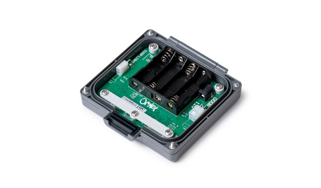 Autodoor è alimentata da batterie 4 AA