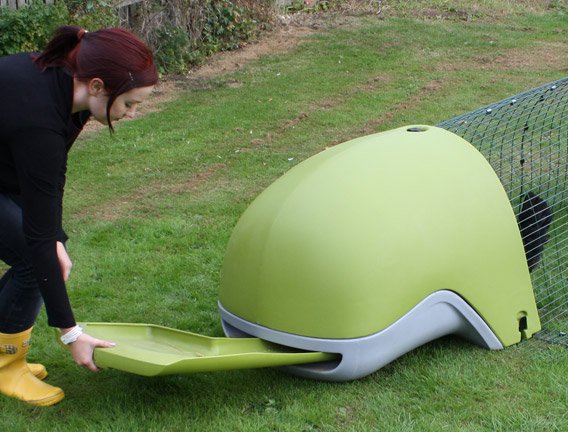 The Eglu Classic is easy to clean thanks to it's accessible design.