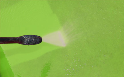 Facile da pulire con un'idropulitrice o una canna dell'acqua.